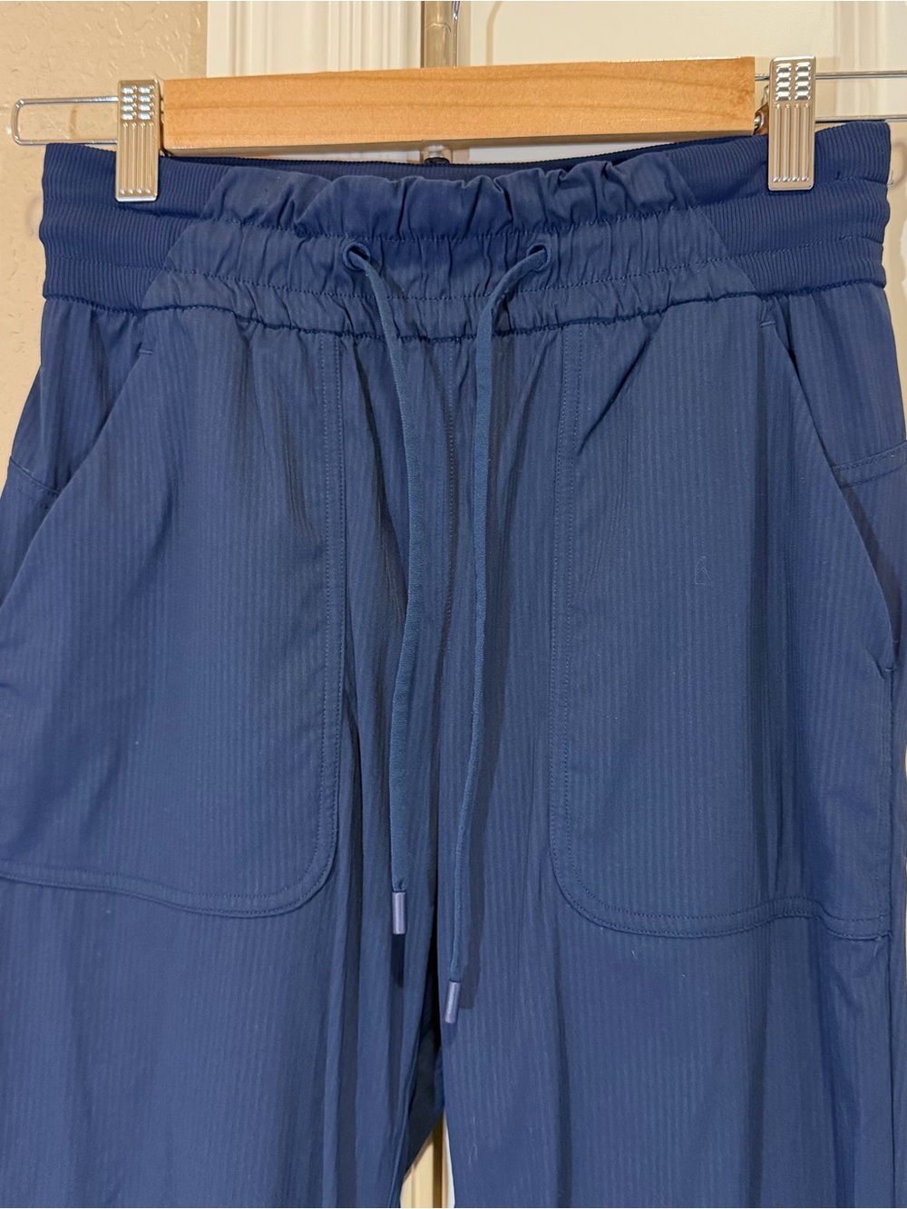 Lululemon Beyond the Studio Crop True Navy - Picture 4 of 15